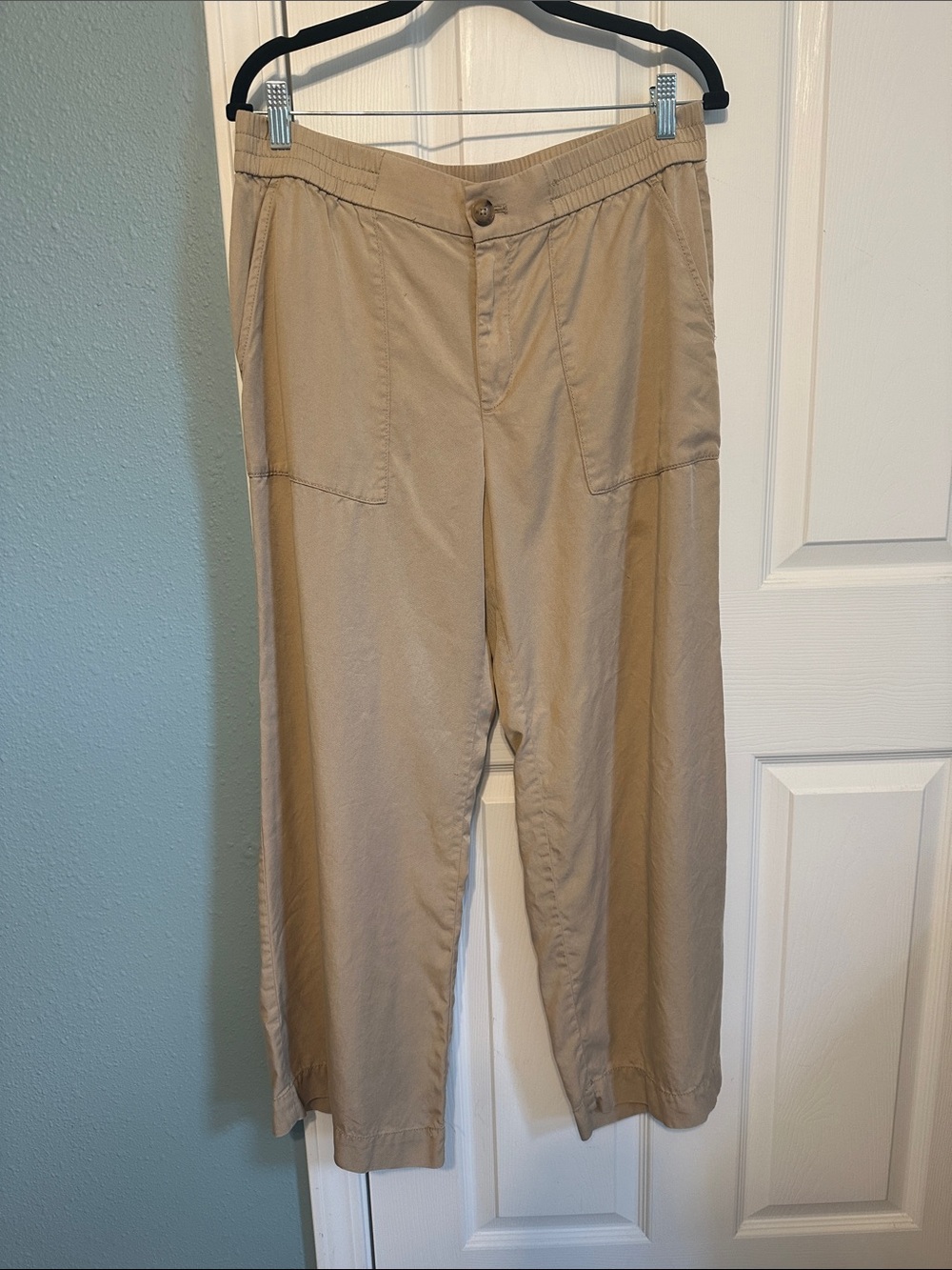 Women’s Tan Loft Casual Pants